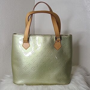 💯 Authentic Louis Vuitton Vernis Tote Bag 🍀